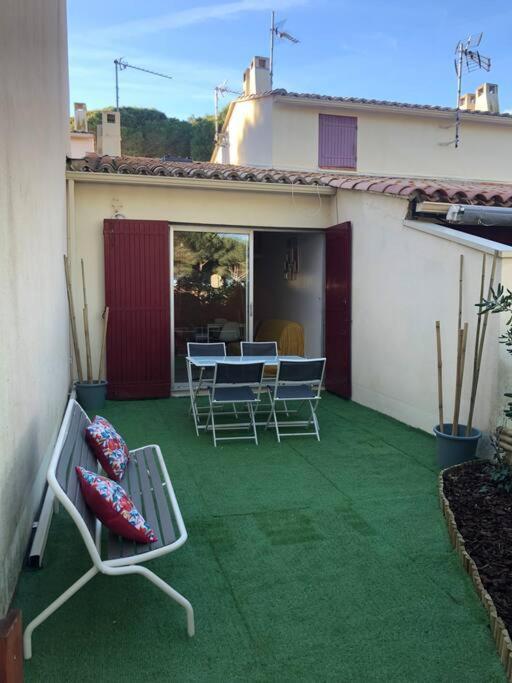 Joli Appartement A Proximite Du Village Naturiste Agde Kültér fotó